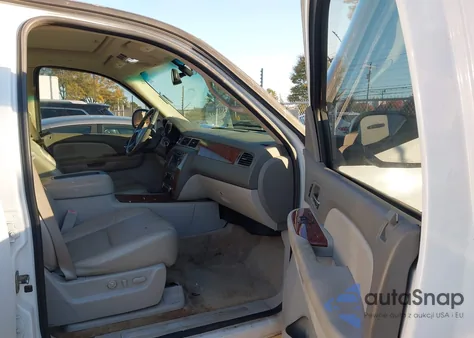 2007 Chevrolet Tahoe Ltz from USA, damaged, VIN 1GNFK13097R364954